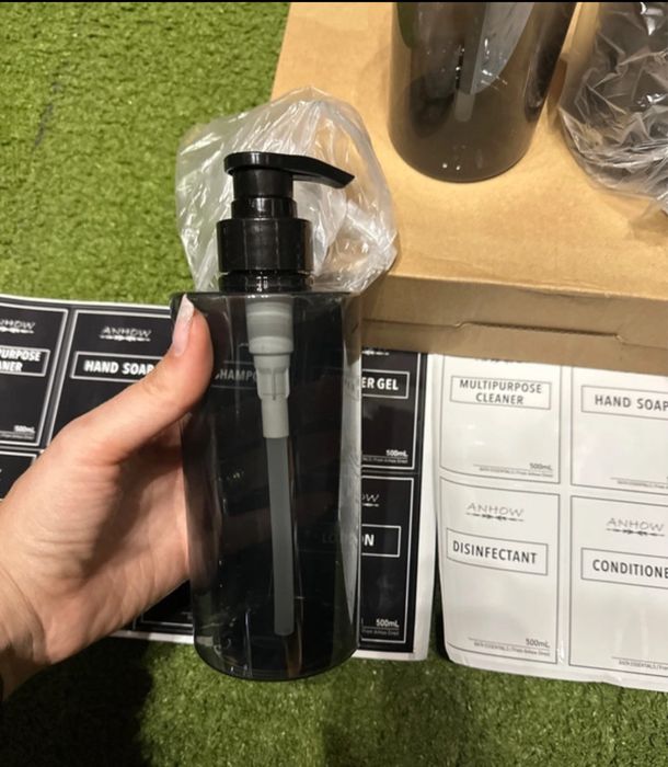 Set 4 recipiente cu pompita