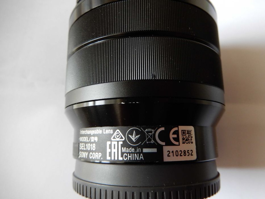 Обектив Sony E 10-18mm f4.0 OSS (покрива и фул фрейм от 12 до 18мм)