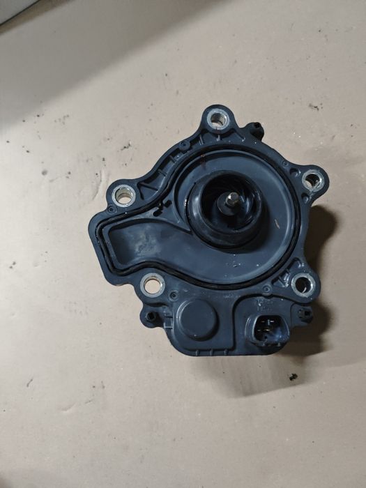 Водна помпа за Toyota Auris,CHR 1.8 hybrid