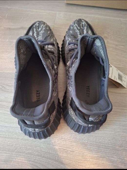 Yeezy 350 mărimea 44