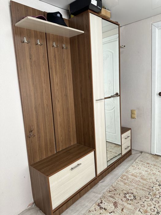 Продам прихожку срочно
