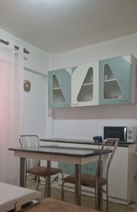 Vând apartament 2 camere zona MB