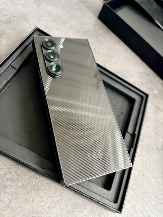Samsung Z Fold 6 black edition