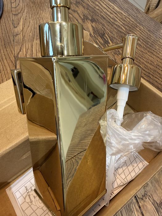 Dispenser de sapun inox gold