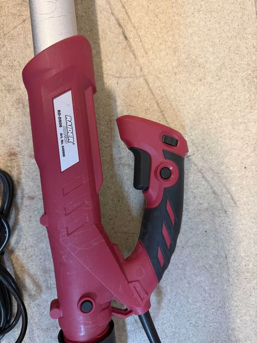 Шлайфмашина за стени и тавани 900W ø225mm/	Прахоуловител 750W  / 2950 min-1 RD-DC01E