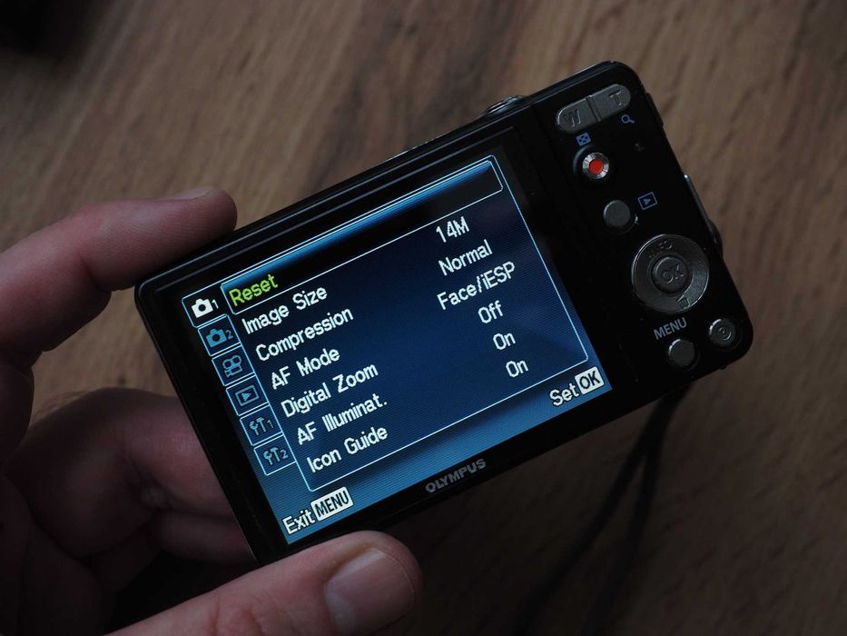 Aparat foto Olympus VG-160, 14 MP, zoom 5x, video HD