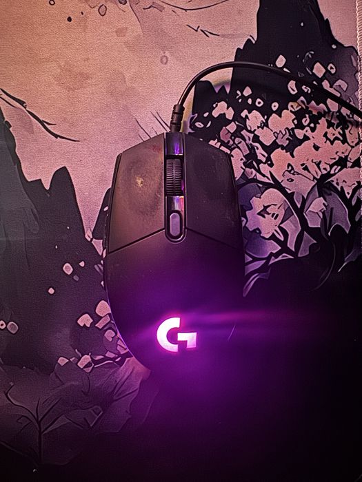 Logitech G102 Lightsync (Gaming Mouse) + коврик