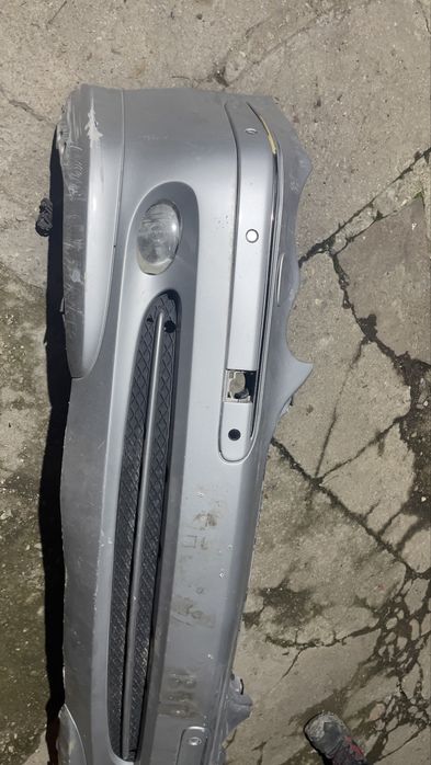 Мерцедес w203 c-cklas предна броня