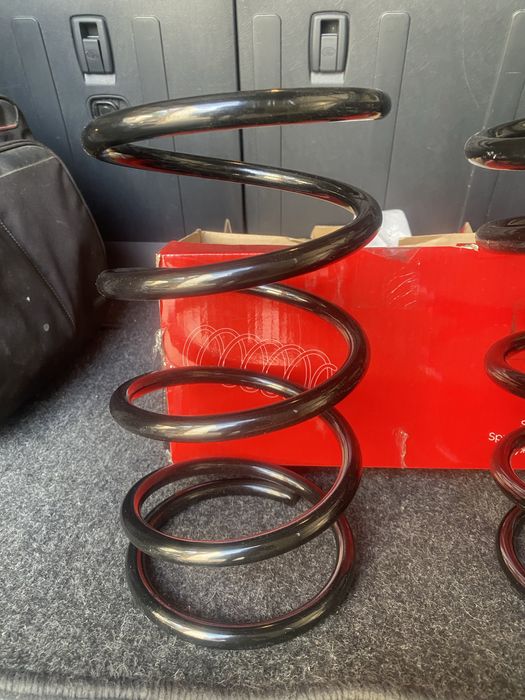 Пружини Hyundai Tucson 2.0