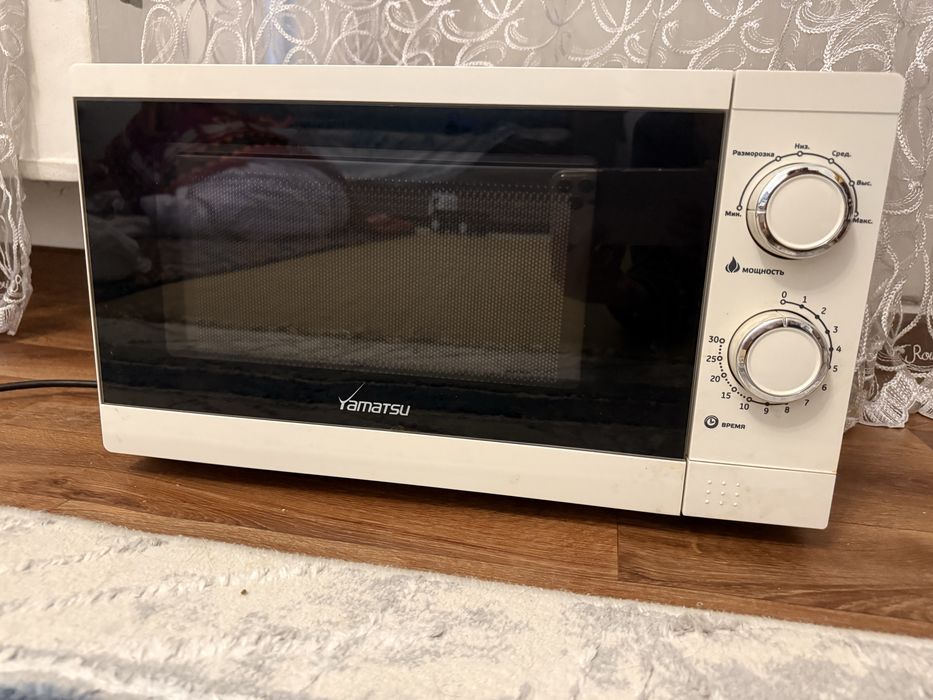 Микроволновую печь Продам