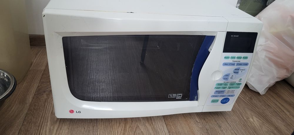 Печь  LG MC-804AR.