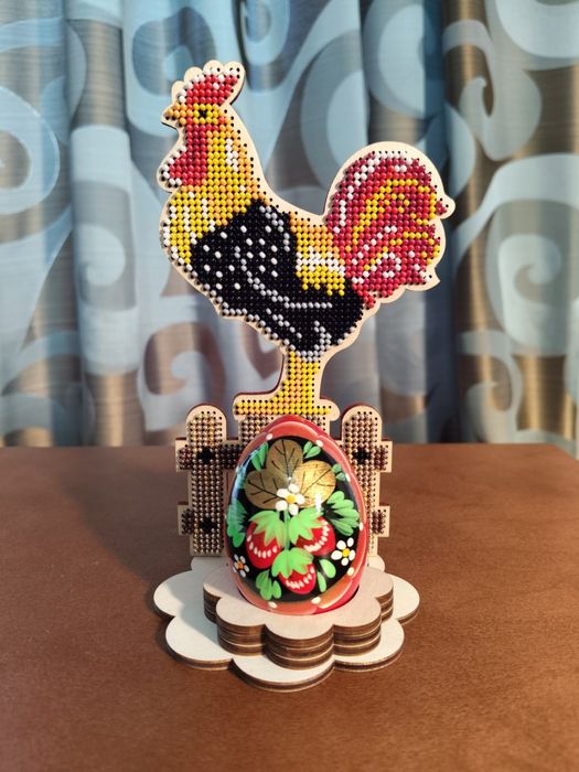 Петушок Пасхальный вышивка бисером