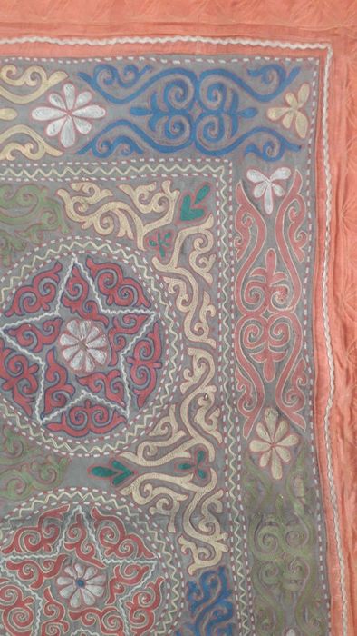 Тускииз (түскиіз) сатылады