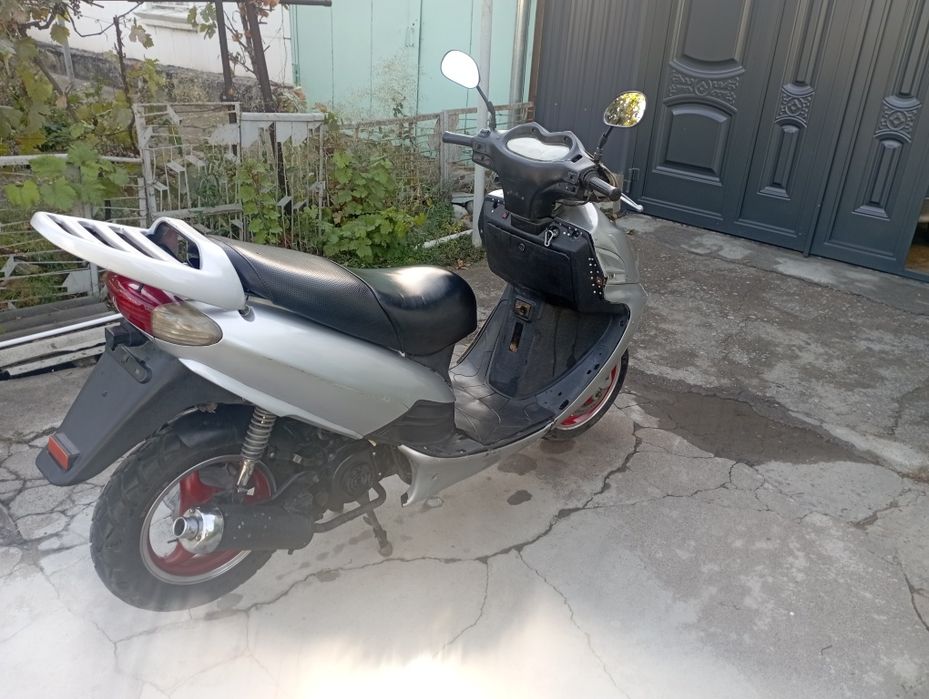 Продам скутер 80куб
