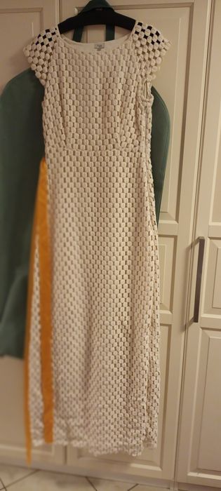 Rochie lucrată manual, Hoss Intropia, Spain