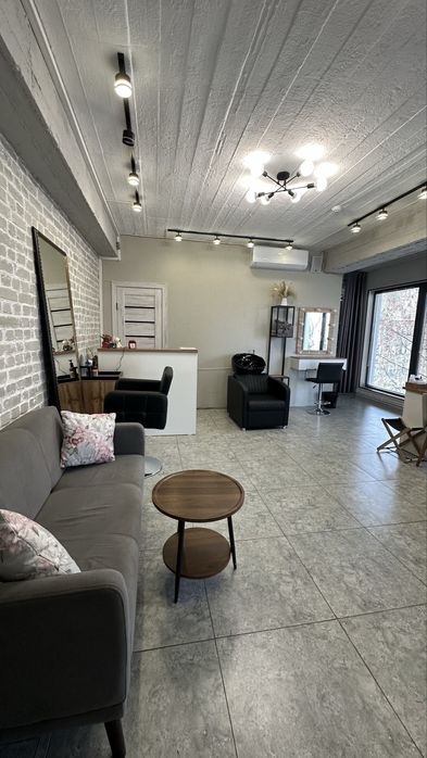 Действующий салон красоты. Срочнооо!