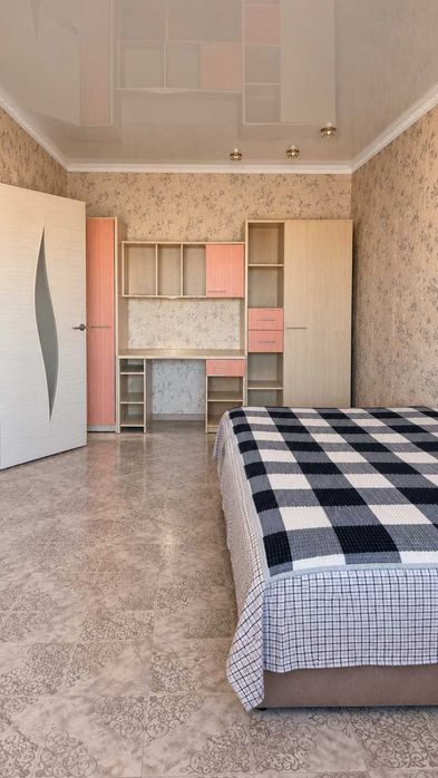 Продам 1 ком квартиру Гостинка Р-он Корона