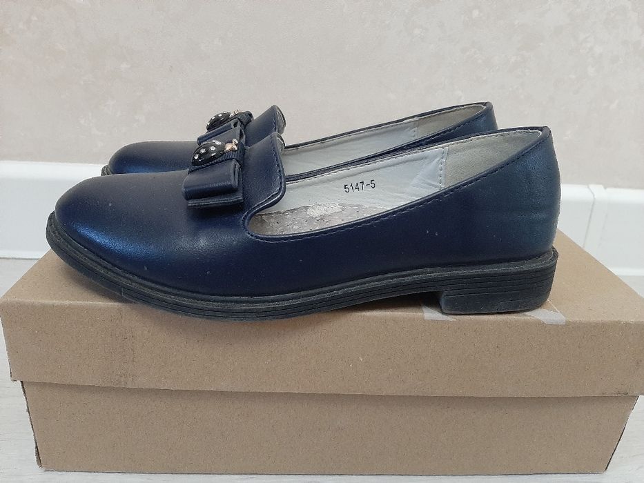 Продаётся босоножки.