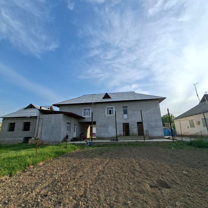 Срочно Уй сотилади.