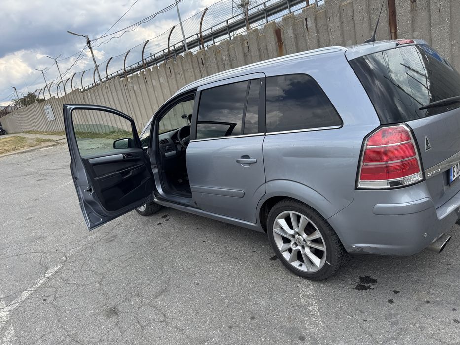 Opel Zafira 1.9 150кс