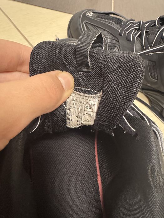 Balenciagaa track