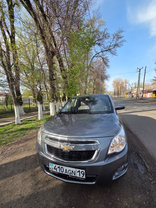 Продам машину срочно