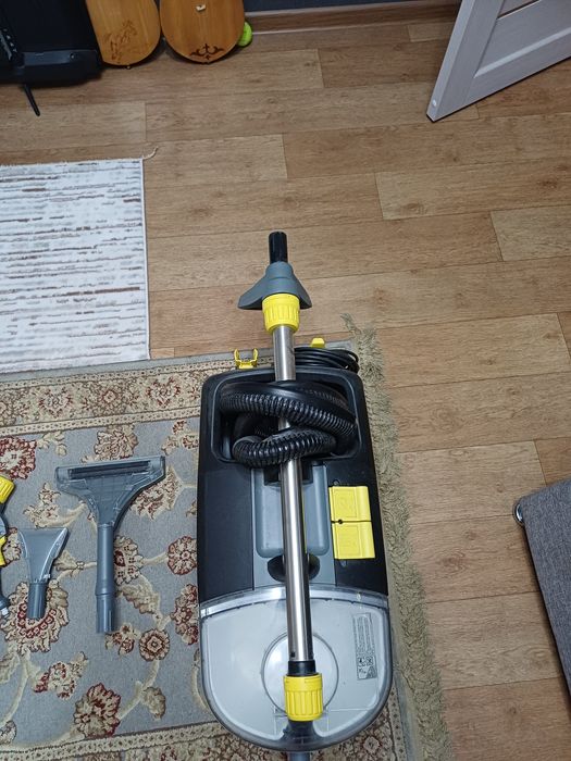 Продам пылесос Karcher Puzzi 10/1