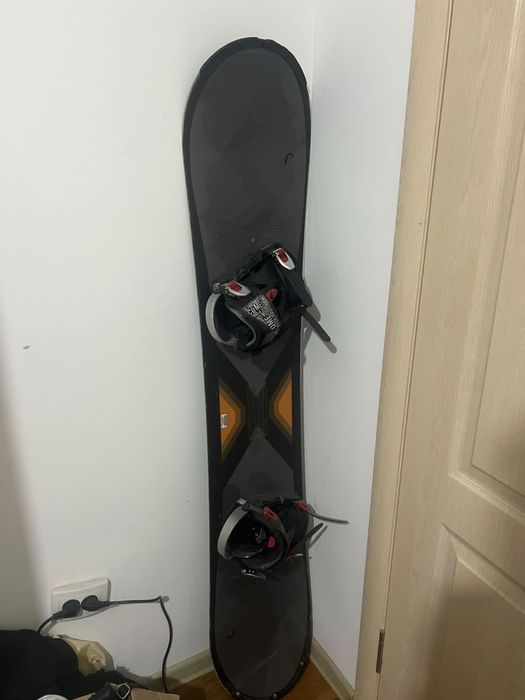 Продается сноуборд Headrental