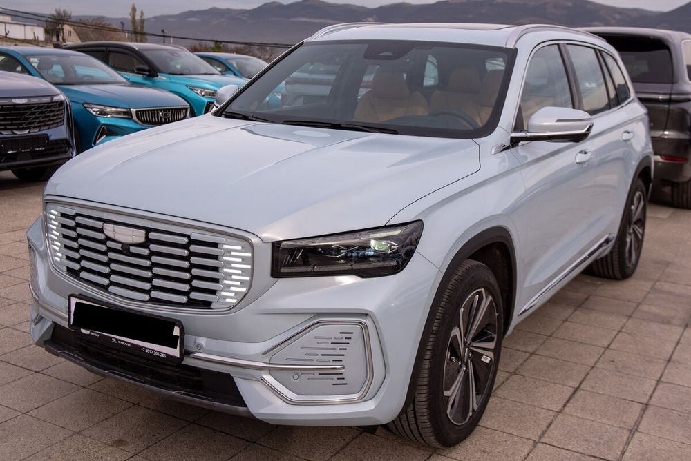 Geely Monjaro последовательный гибрид