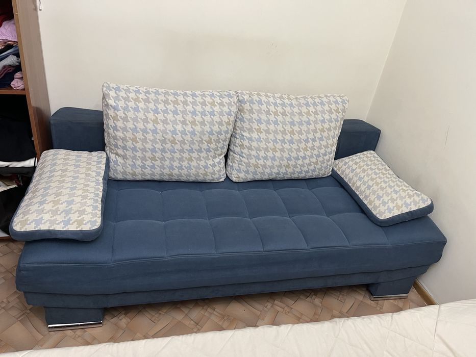 Продам срочно диван