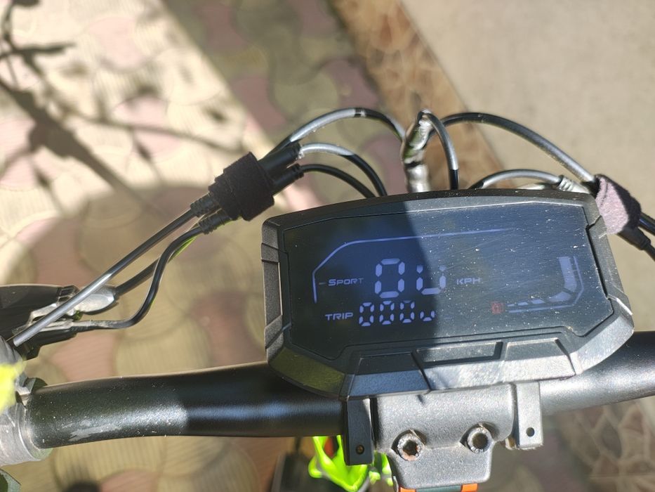 vand trotineta kamikaze k1 max la 3200 lei ca nouă