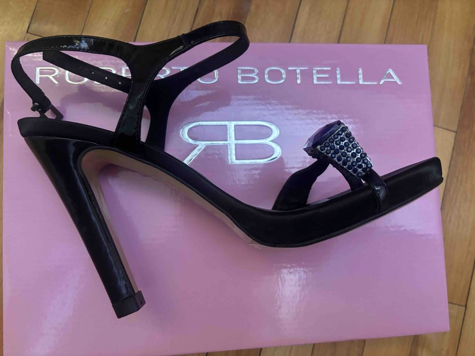 Луксозни обувки на висок ток