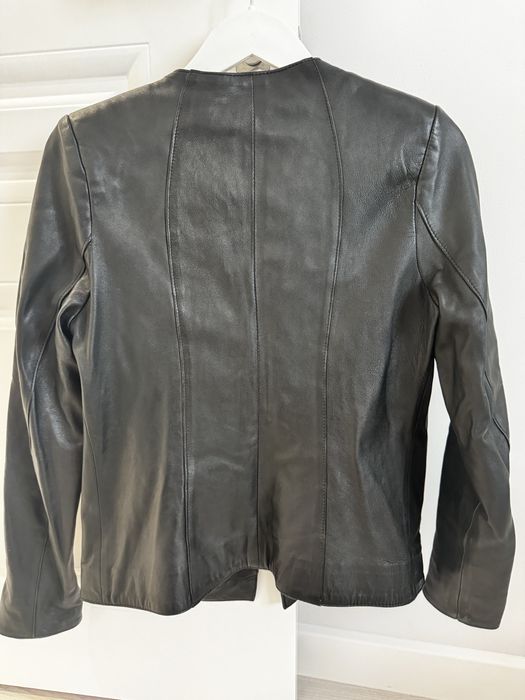 Женская кожаная куртка