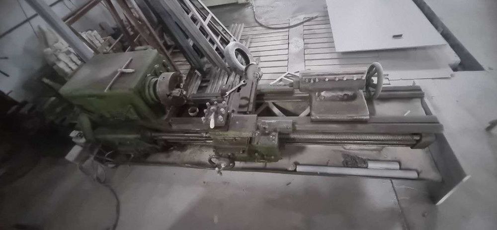 Токарный станок, Tokarniy stanok.