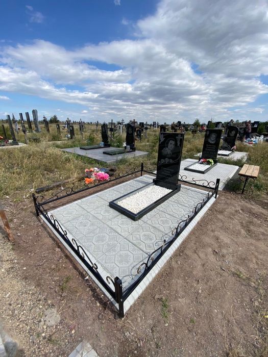 Памятники Ескерткіштер