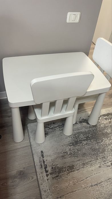 Masa si scaune mamut ikea