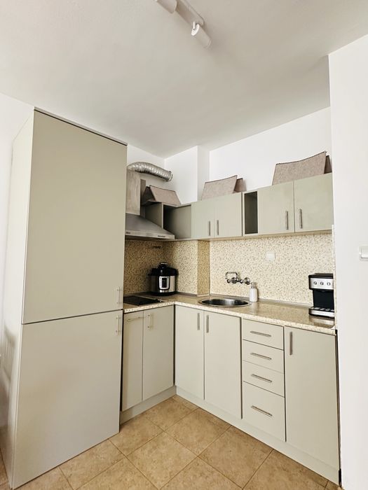 Дава се под наем Двустаен апартамент в Банско - 55 кв.м за 450 € - Снимка #1