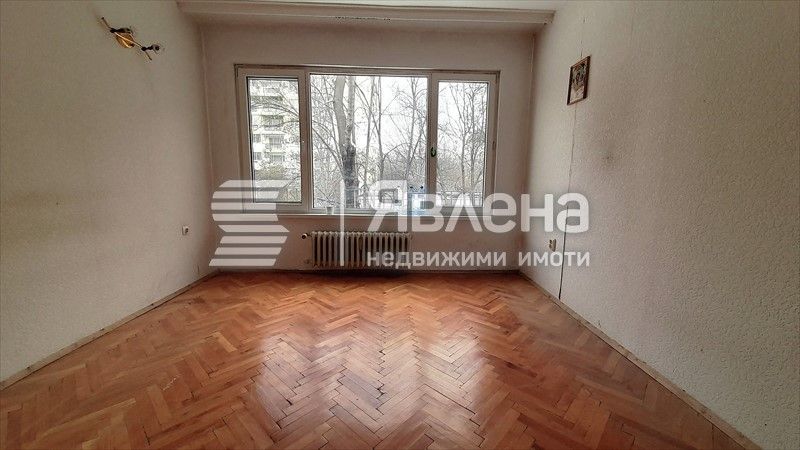 Тристаен апартамент