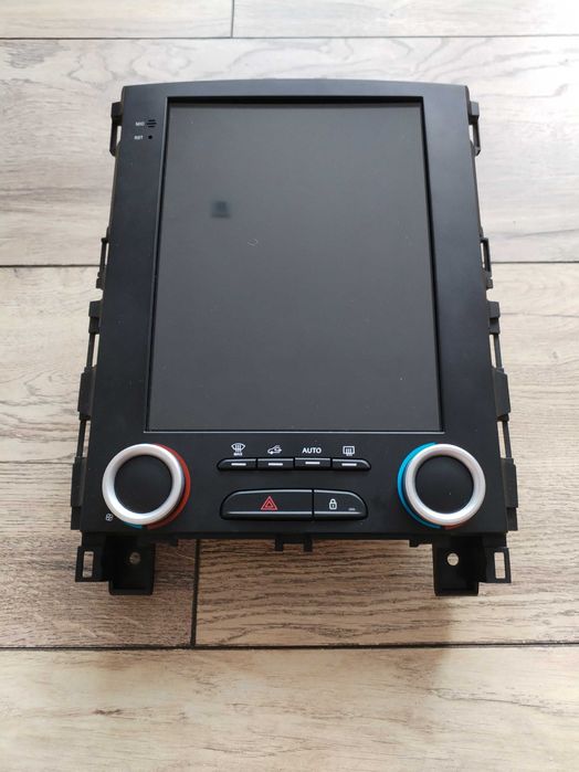 Медия Renault Megane