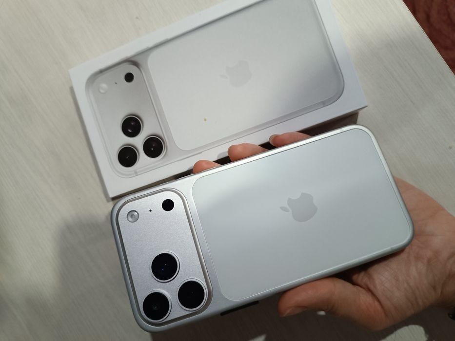 Продам iPhone 17 Pro Max