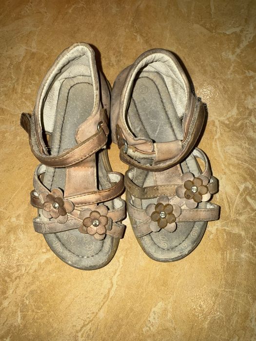 Обувь для девочки