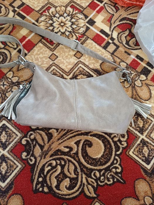 Отдам сумки женские