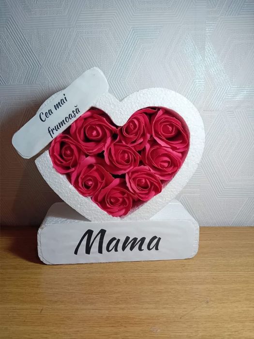 Forma din polistiren personalizat pentru cei dragi