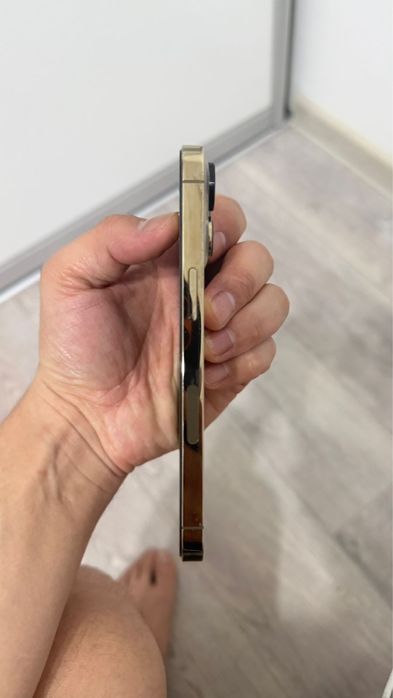 Айфон 13 про телефон в хорошем состояние