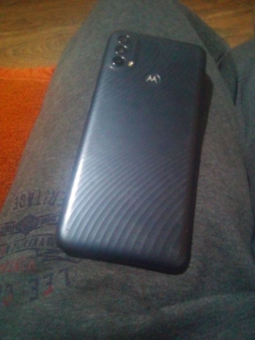 Телефон motorola moto e 30