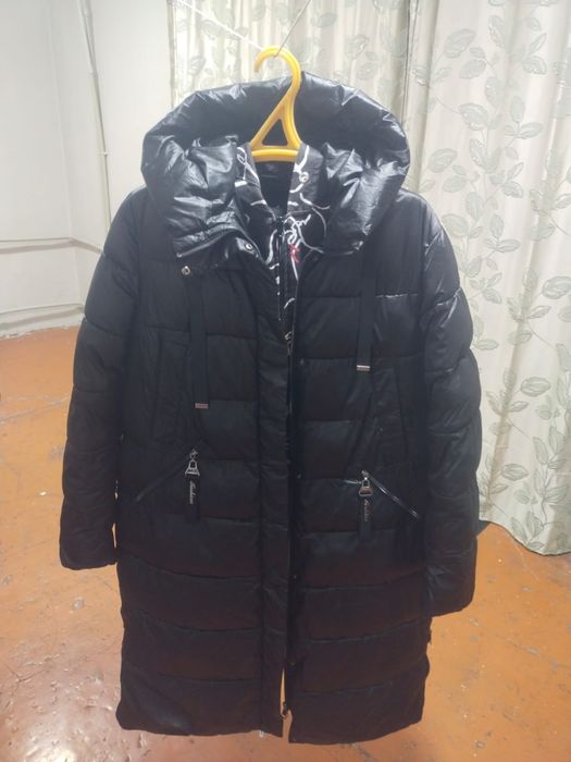 Продам куртку зимнюю женскую