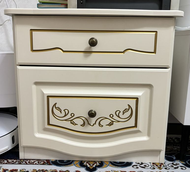 Срочно продам спальный гарнитур