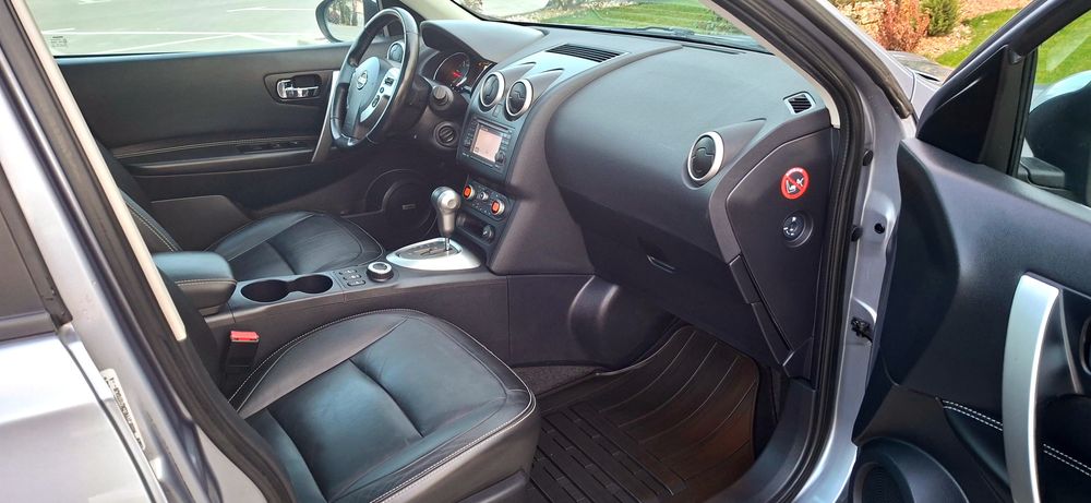 ~Nissan Qashqai+2 TEKNA~Cutie automată~4X4 la buton~An 2011~Motor 2l dCI~Carte service~