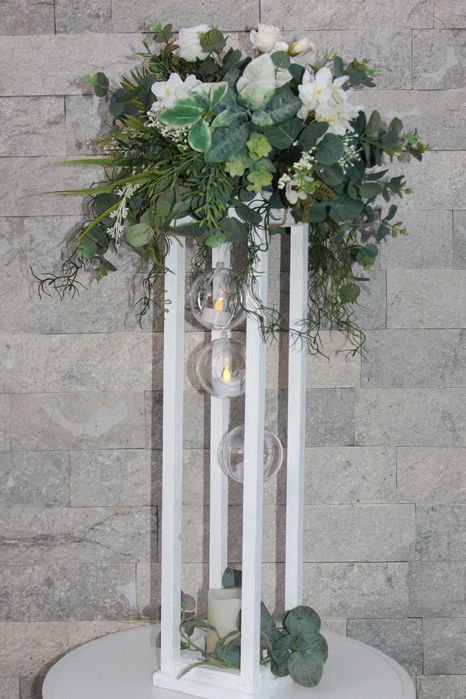 Vand suporti florali pentru evenimente