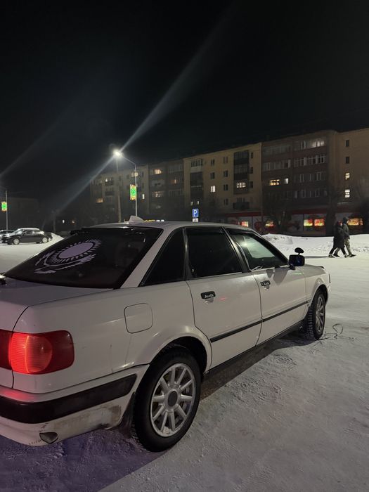 Продам-ауди б4 в хорошем состояний